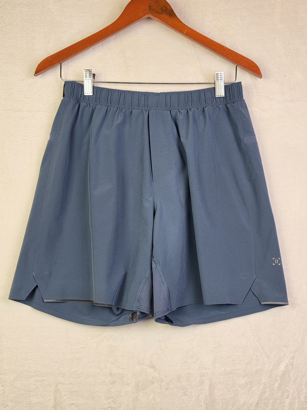 Lululemon Men's Athletic Shorts Size Medium Blue Gray Recycled Polyester